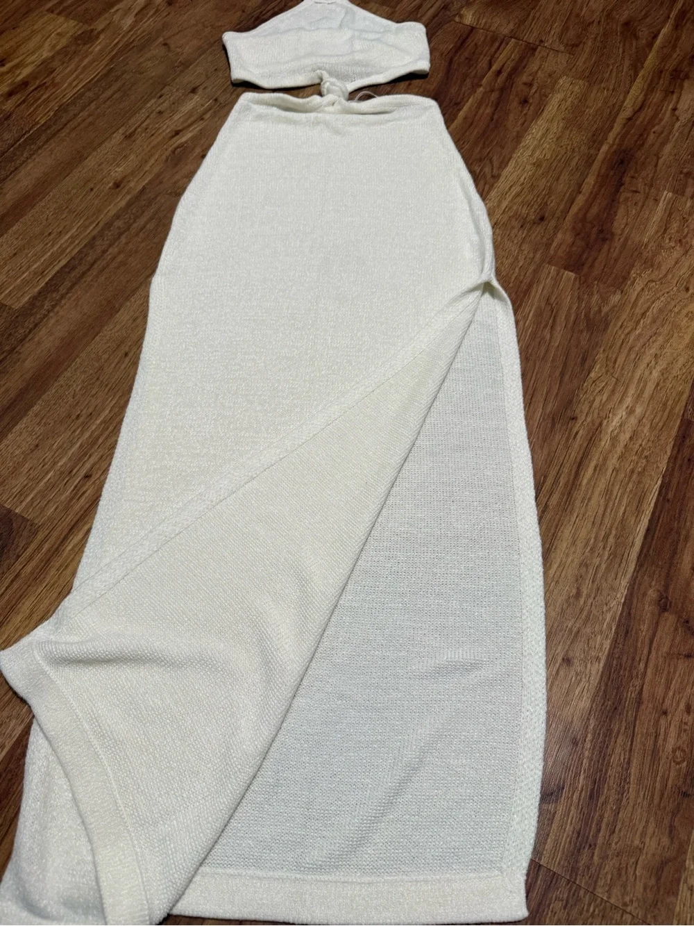 Women's White / Cream Halter Maxi Dress